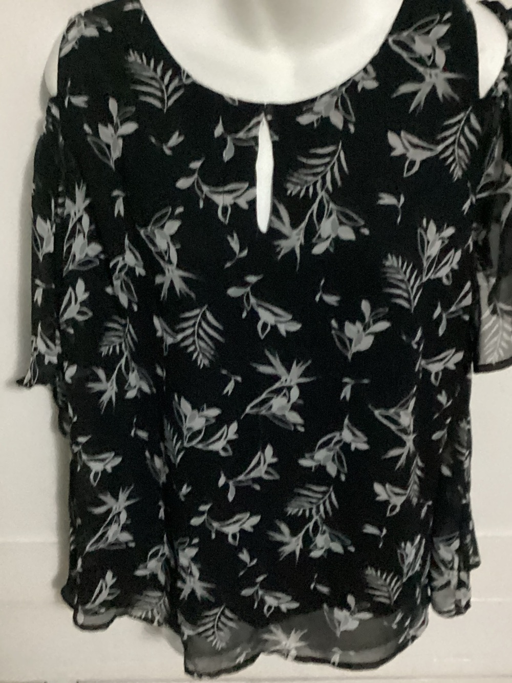 Lane Bryant Black and White Cold-Shoulder Floral Blouse size 14
